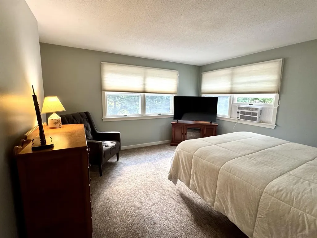 20 Fairway Drive Grantham NH 03753