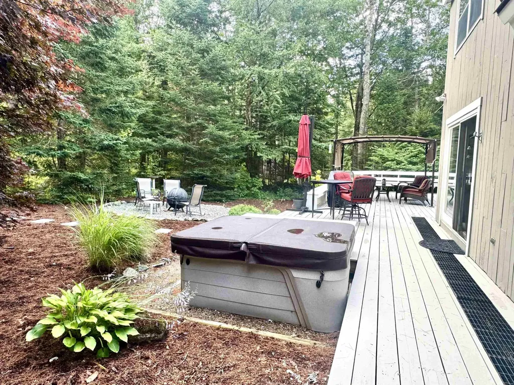 20 Fairway Drive Grantham NH 03753