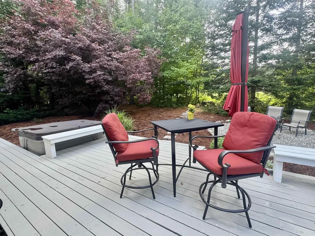 20 Fairway Drive Grantham NH 03753