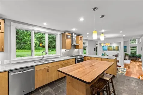 359 Browns Trace Jericho VT 05465