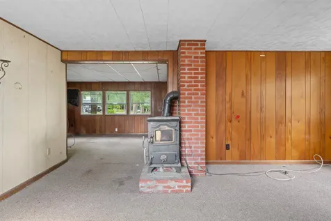 49 Boynton Lane Seabrook NH 03874