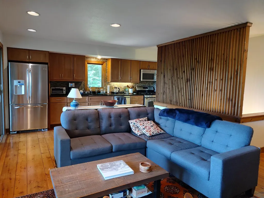 219 Sparrow Hawk Road Rochester VT 05767