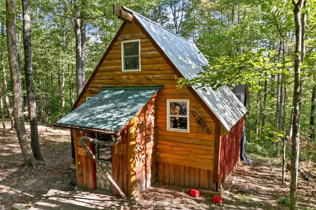 150 Kinsman Highway Grafton NH 03240