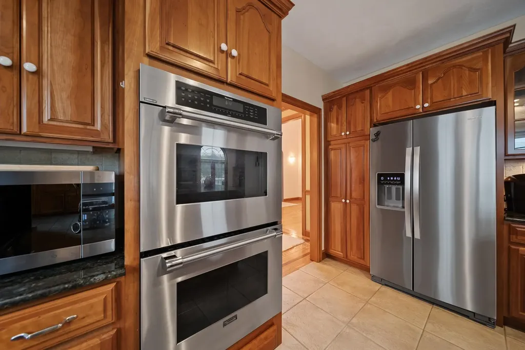 20 Gillis Terrace Salem NH 03079