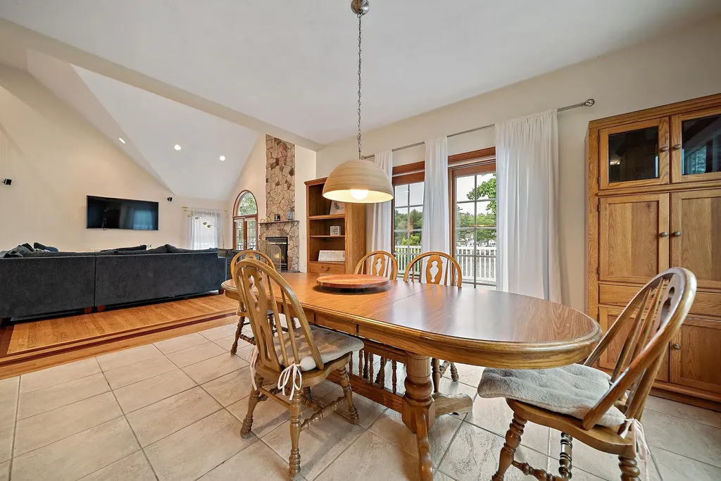 20 Gillis Terrace Salem NH 03079