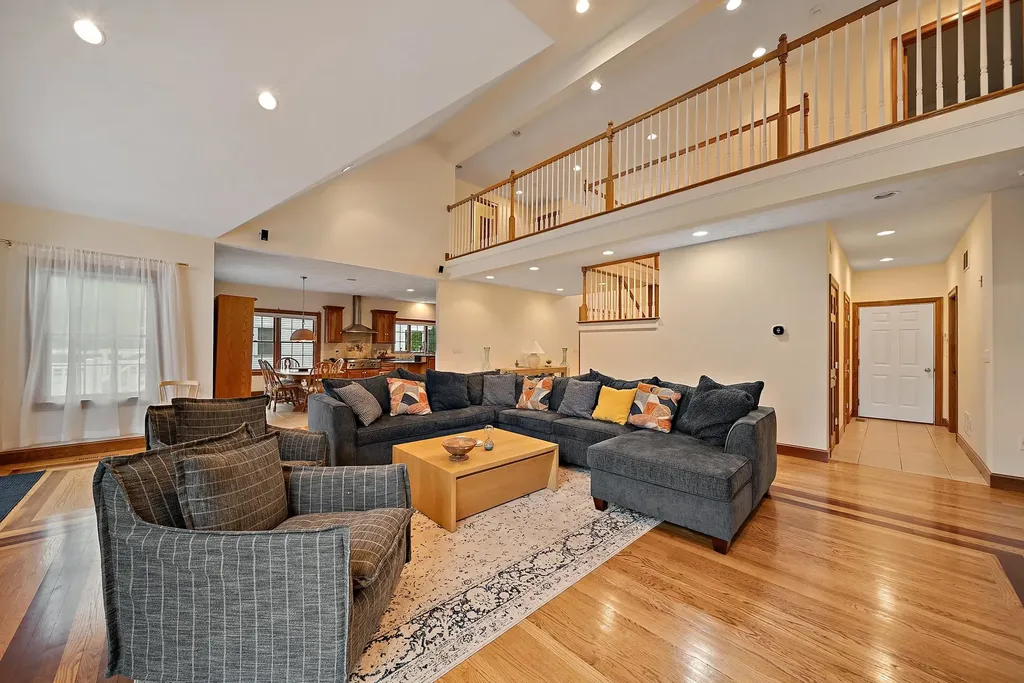 20 Gillis Terrace Salem NH 03079