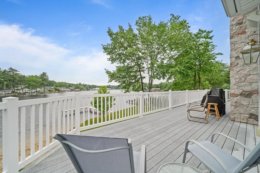 20 Gillis Terrace Salem NH 03079