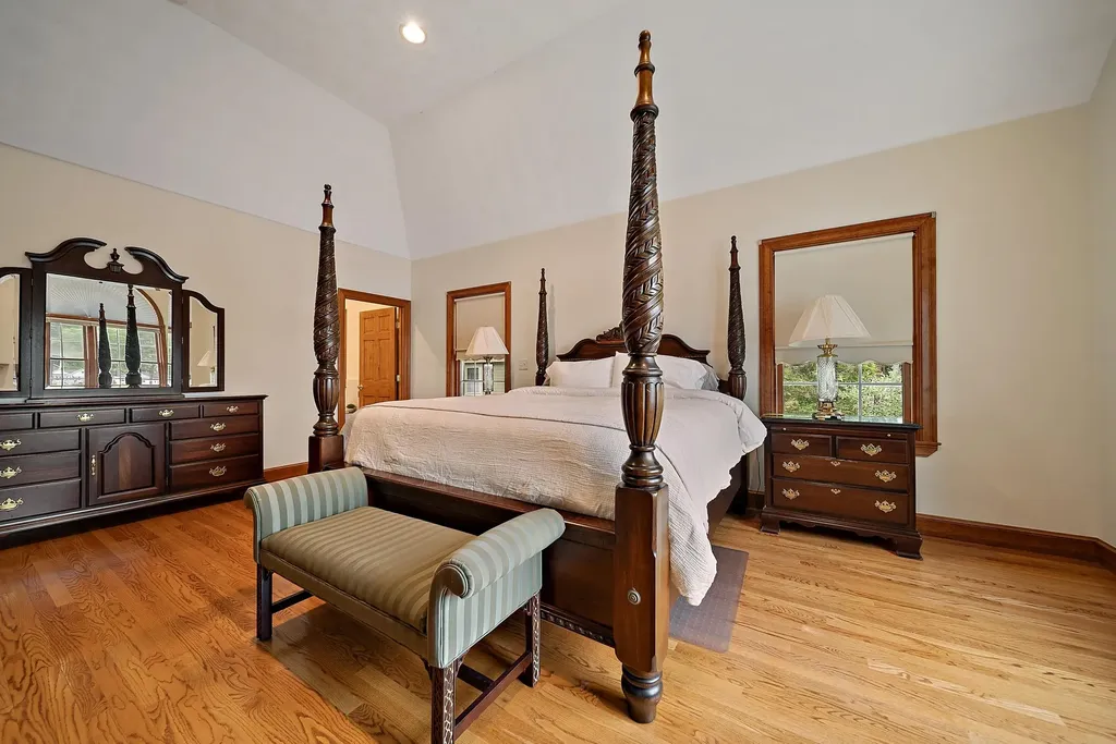 20 Gillis Terrace Salem NH 03079