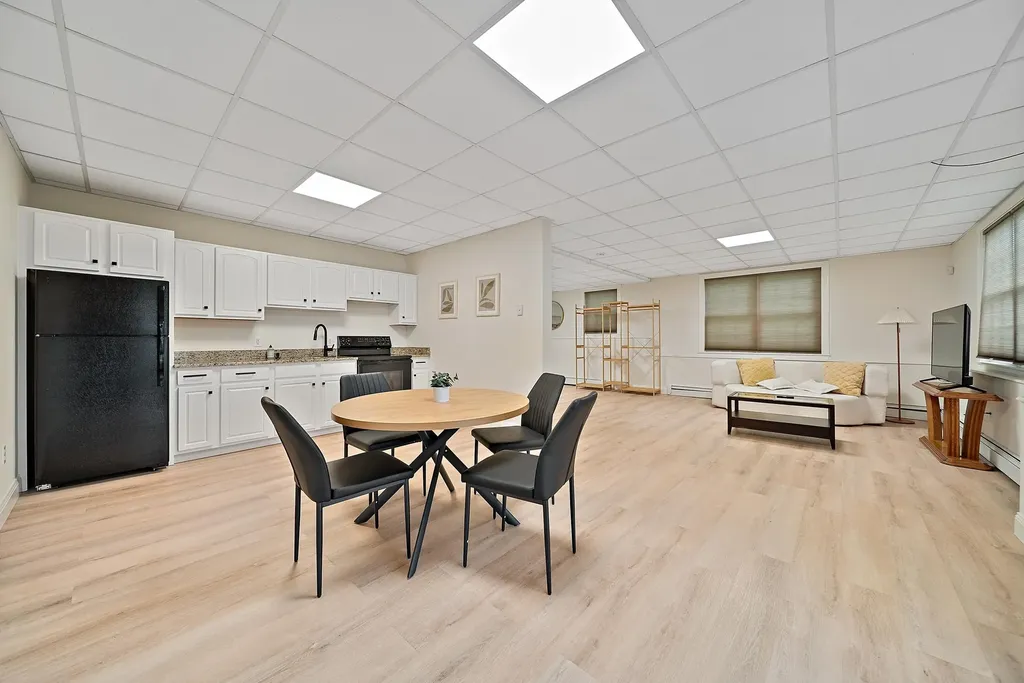 20 Gillis Terrace Salem NH 03079