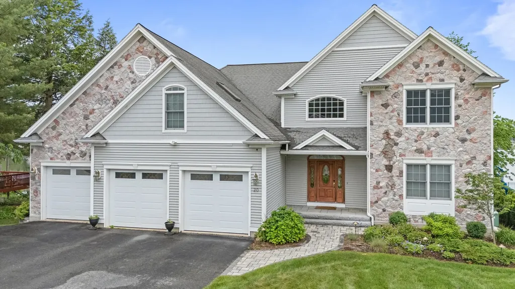 20 Gillis Terrace Salem NH 03079