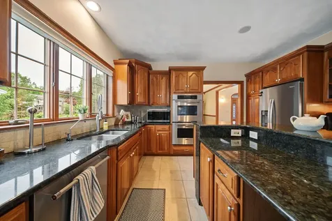 20 Gillis Terrace Salem NH 03079