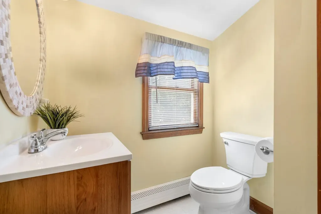 15 Hyatt Avenue Haverhill MA 01835