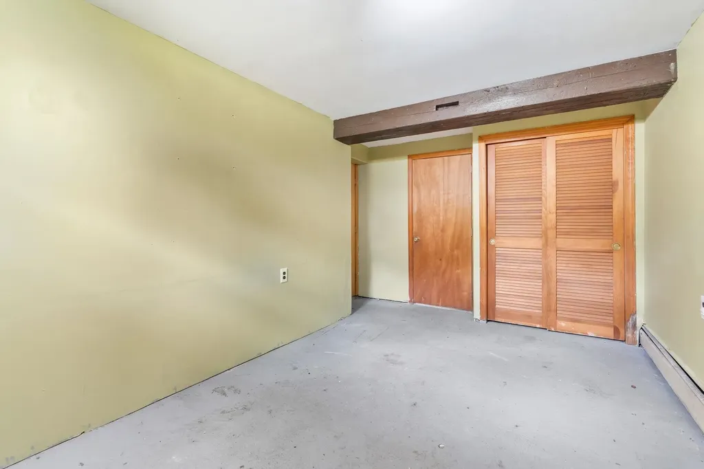 15 Hyatt Avenue Haverhill MA 01835