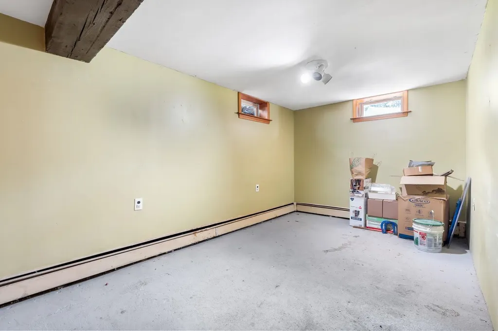 15 Hyatt Avenue Haverhill MA 01835