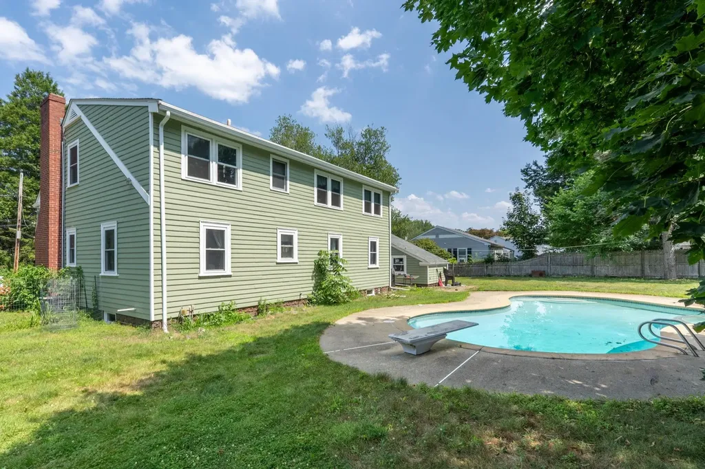 15 Hyatt Avenue Haverhill MA 01835