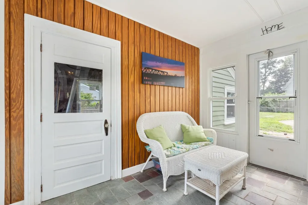 15 Hyatt Avenue Haverhill MA 01835