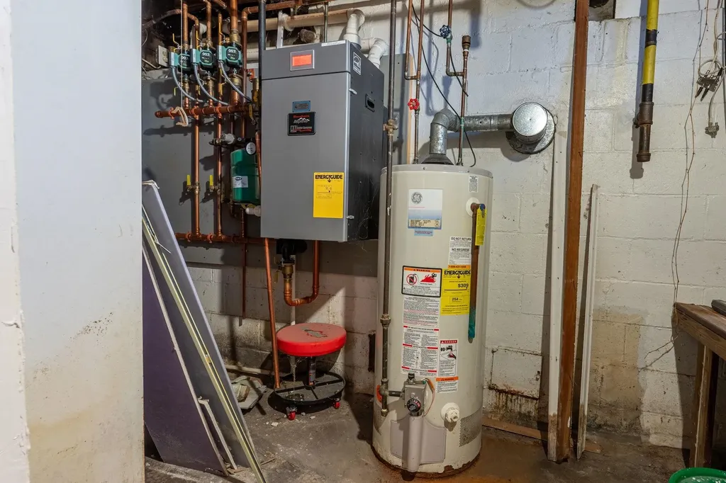 15 Hyatt Avenue Haverhill MA 01835