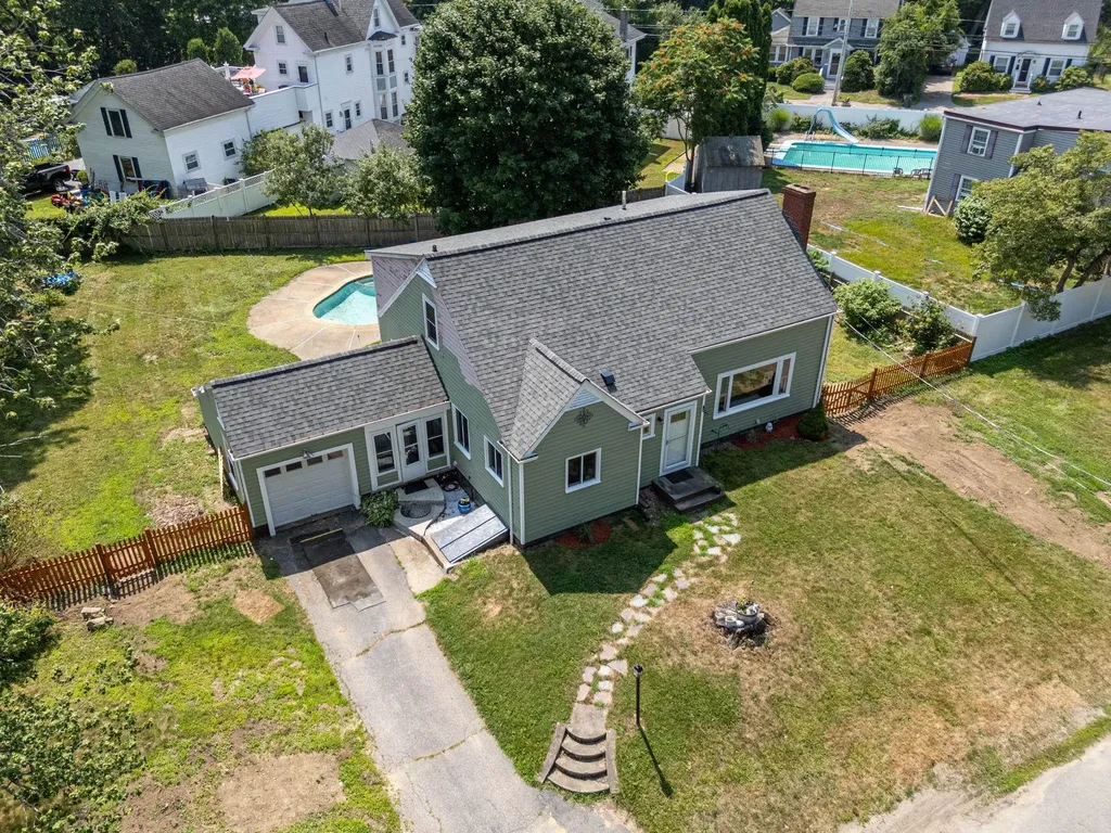 15 Hyatt Avenue Haverhill MA 01835