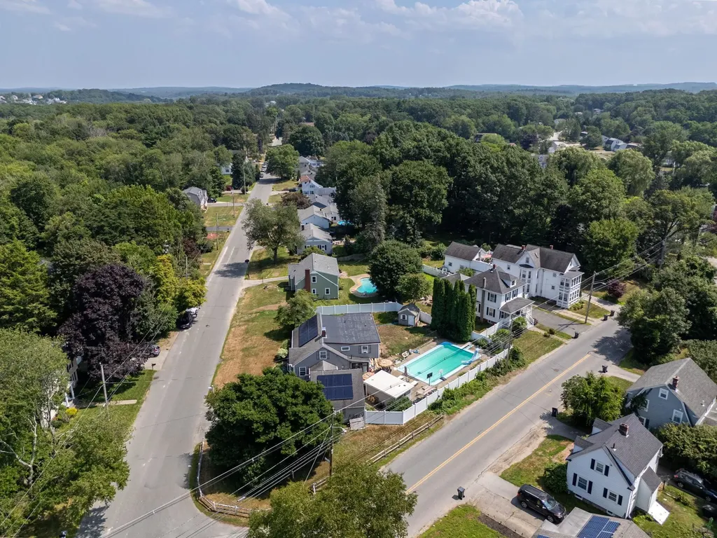 15 Hyatt Avenue Haverhill MA 01835