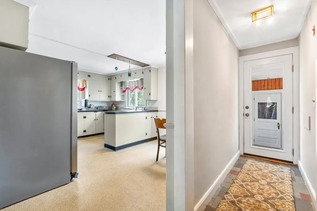 15 Hyatt Avenue Haverhill MA 01835