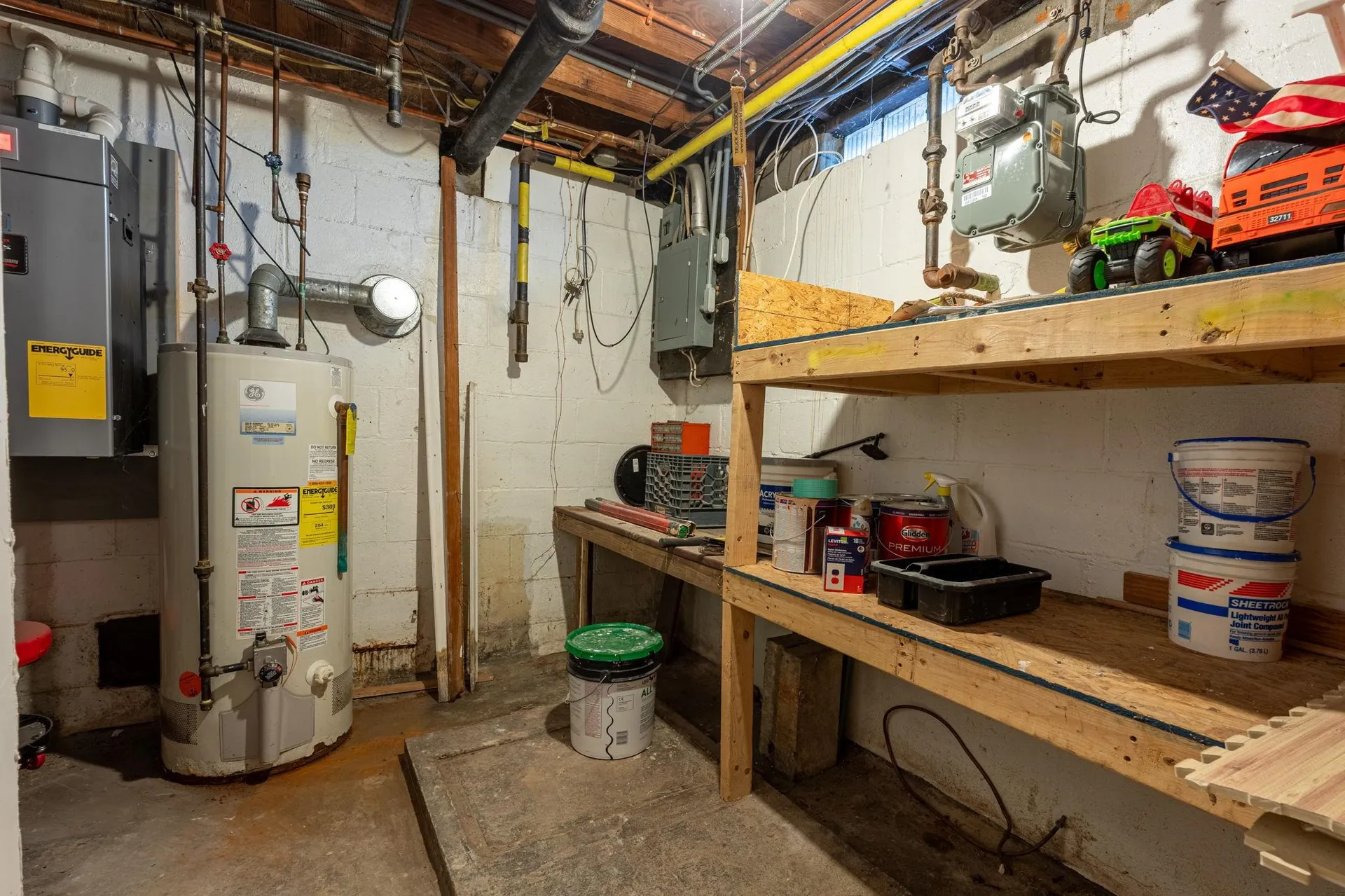 15 Hyatt Avenue Haverhill MA 01835