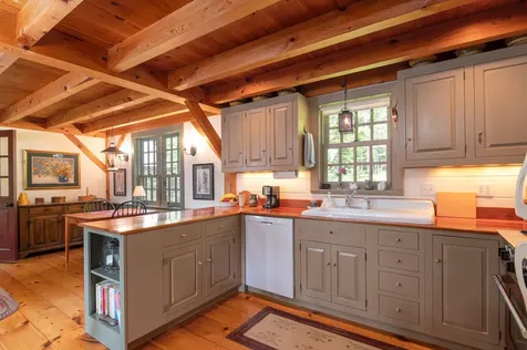 1176 East Dover Road Wardsboro VT 05355