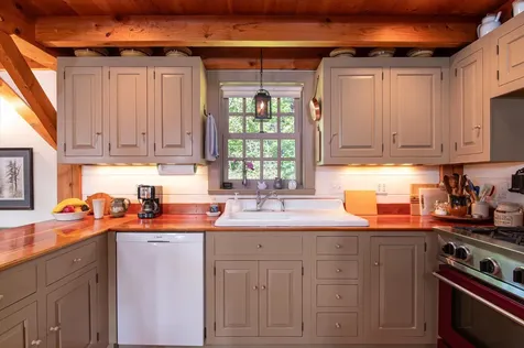 1176 East Dover Road Wardsboro VT 05355