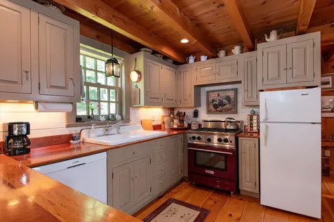 1176 East Dover Road Wardsboro VT 05355