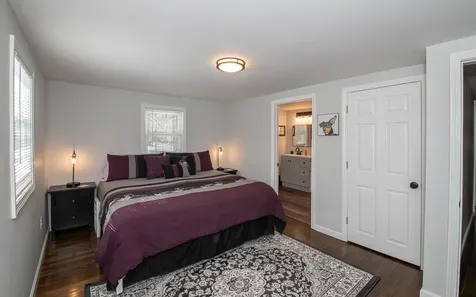 25 Bartlett Street Kingston NH 03848