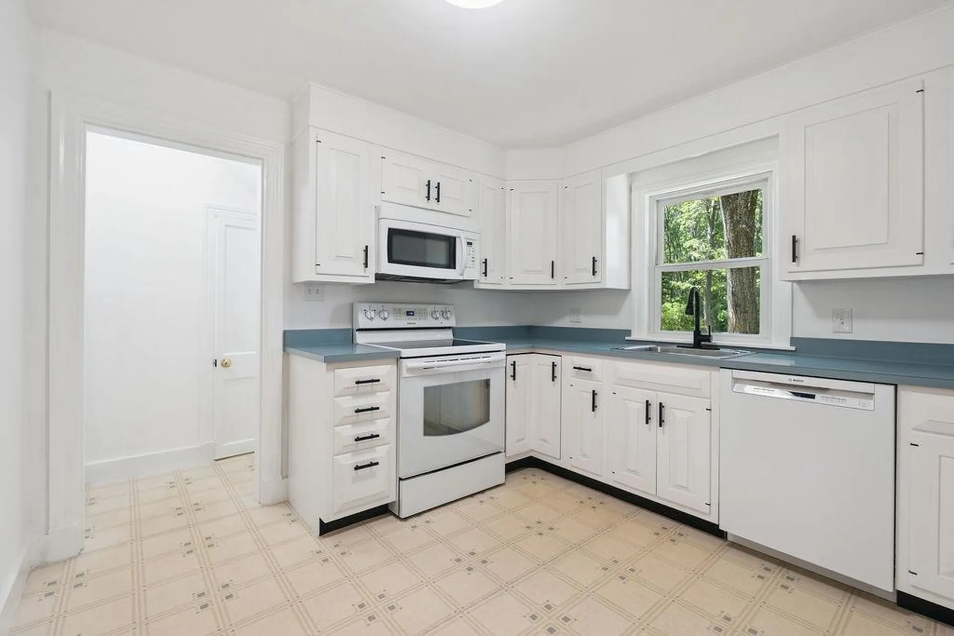 3 Coolidge Drive Portsmouth NH 03801