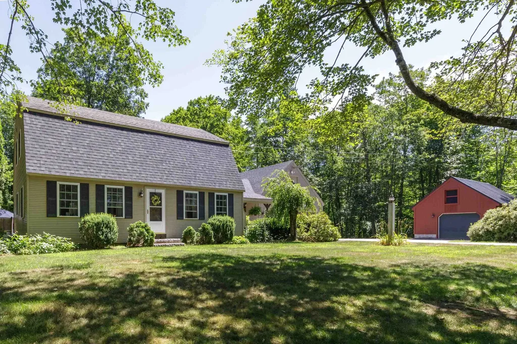 195 South Road Hopkinton NH 03229