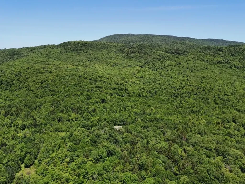 0 Victory Road Victory VT 05858