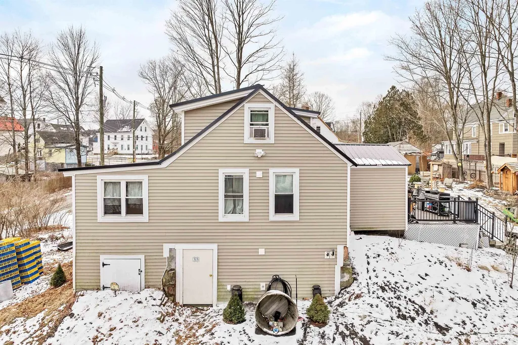 35 Union Street Farmington NH 03835