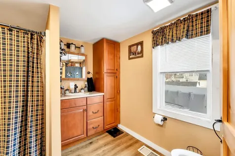 35 Union Street Farmington NH 03835