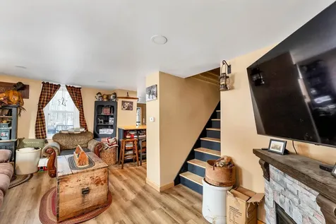 35 Union Street Farmington NH 03835