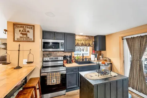 35 Union Street Farmington NH 03835