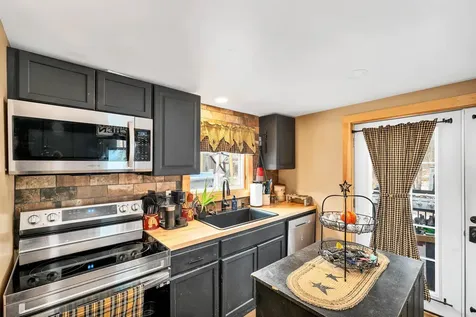 35 Union Street Farmington NH 03835