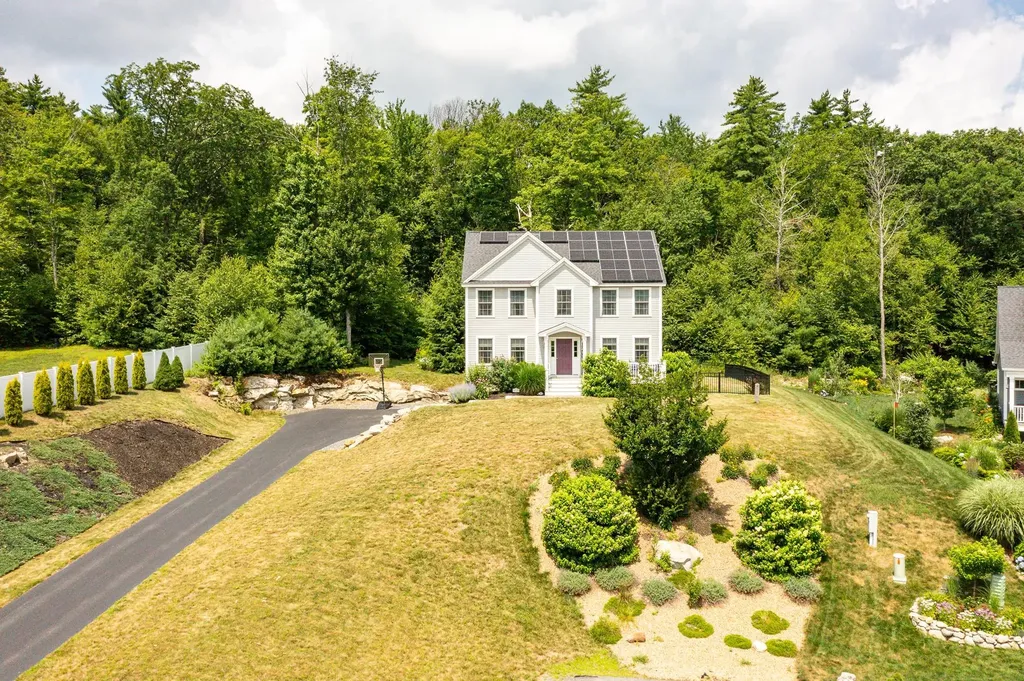 35 Thatcher Way Barrington NH 03825