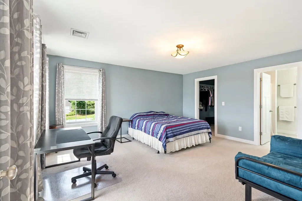 35 Thatcher Way Barrington NH 03825