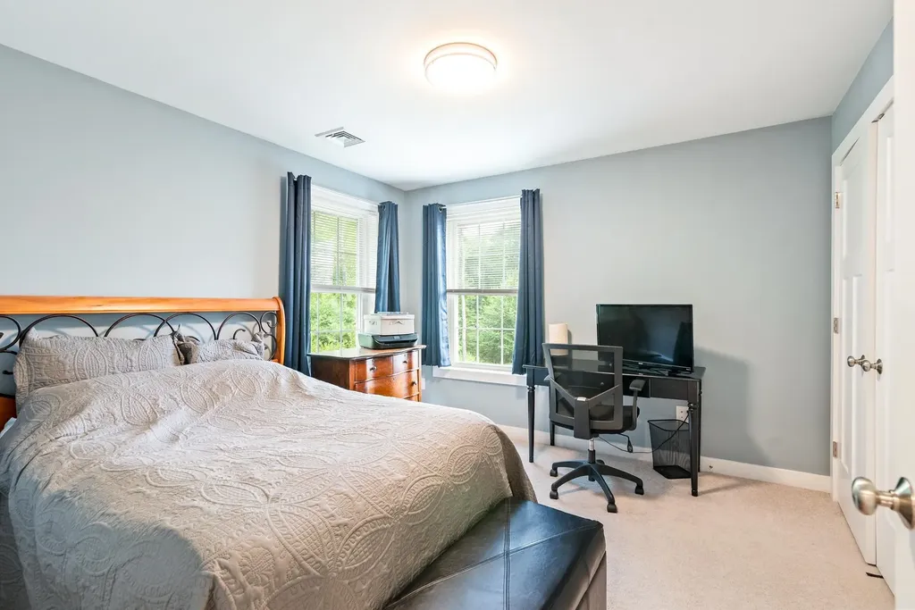 35 Thatcher Way Barrington NH 03825