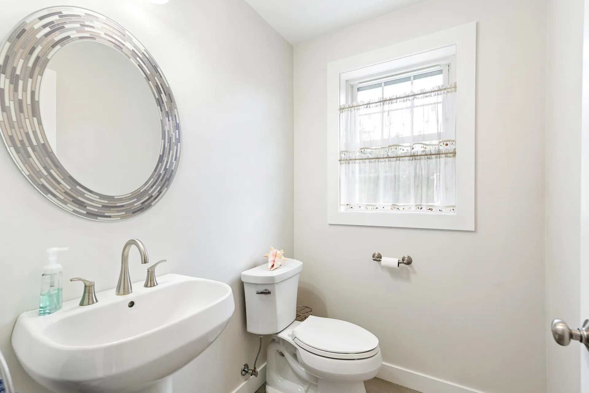 35 Thatcher Way Barrington NH 03825