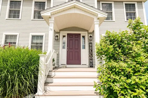 35 Thatcher Way Barrington NH 03825