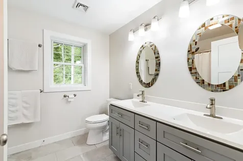 35 Thatcher Way Barrington NH 03825