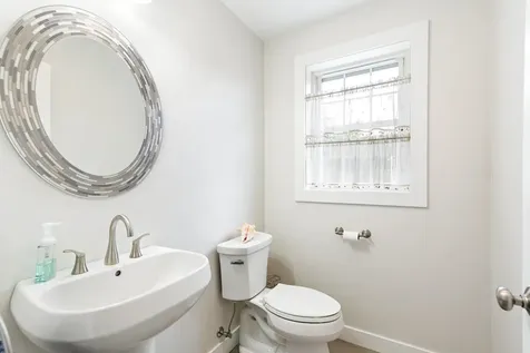 35 Thatcher Way Barrington NH 03825