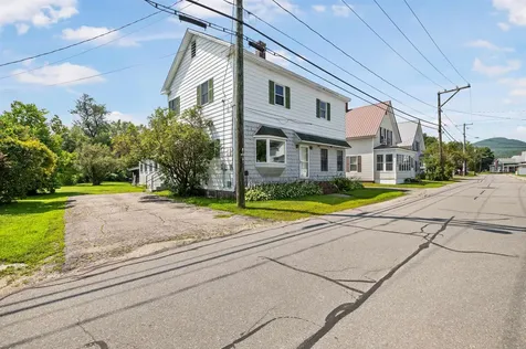 42 Rich Street Northumberland NH 03582