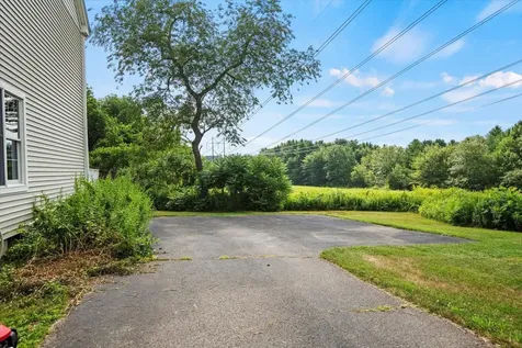 28 Weare Road Seabrook NH 03874