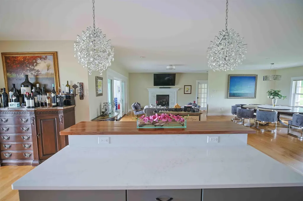 25 Fosters Drive Dover NH 03820