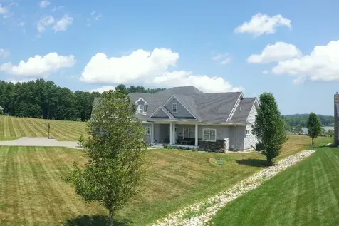 25 Fosters Drive Dover NH 03820