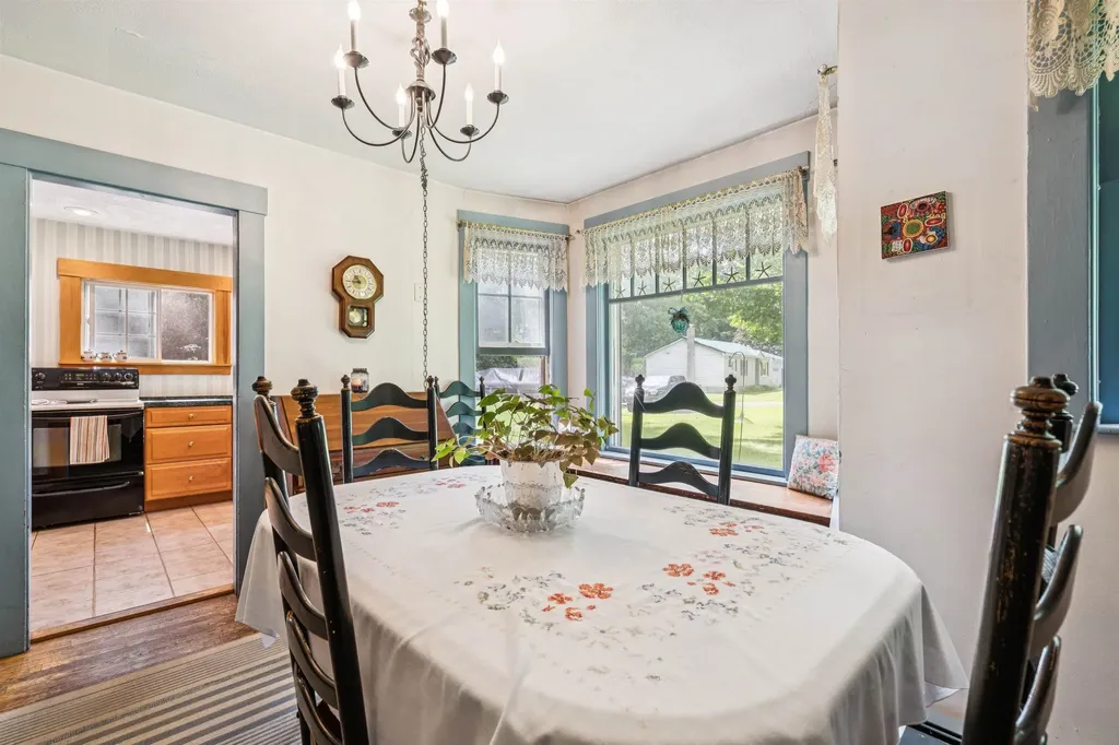 38 Cardinal Drive Hartford VT 05088