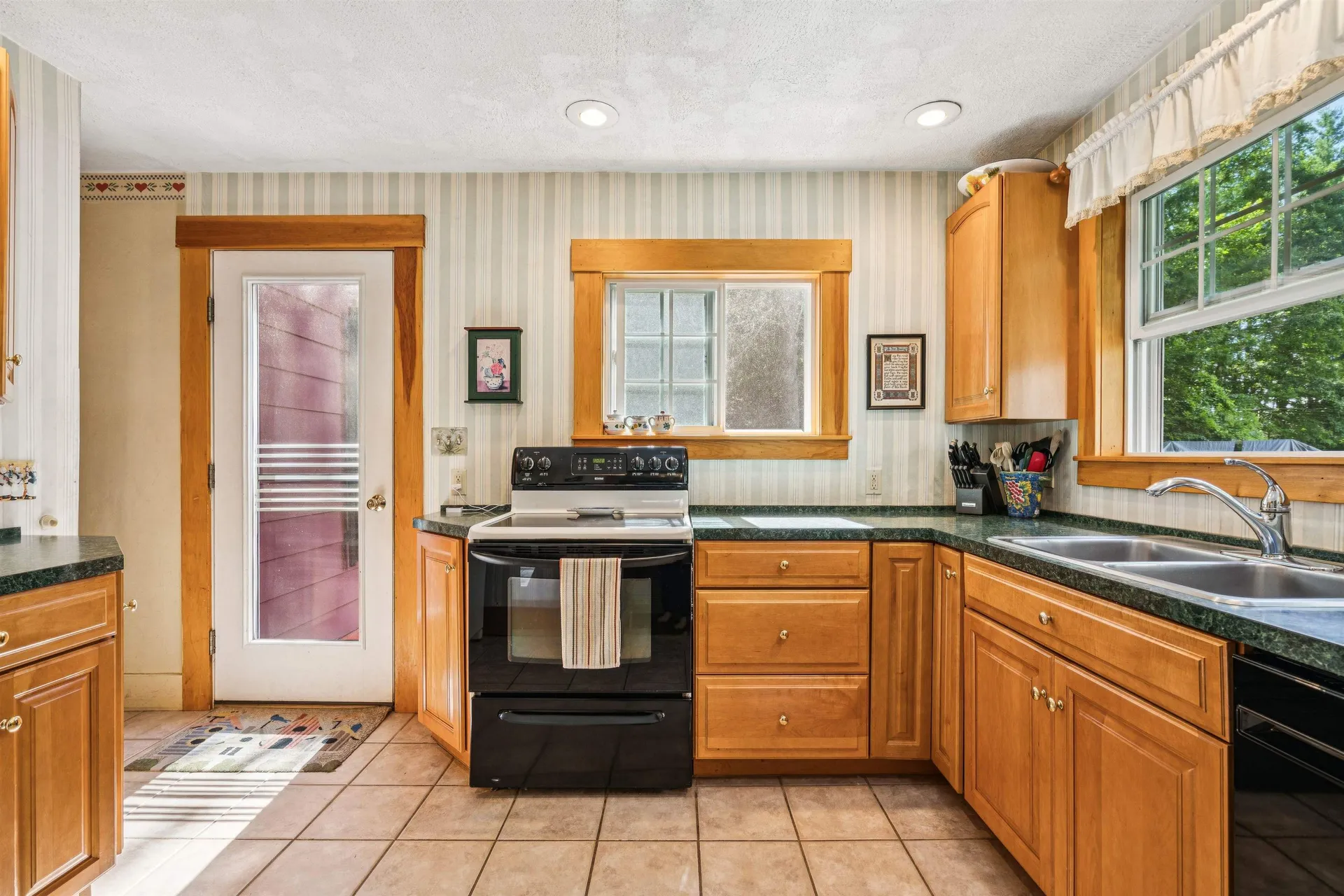 38 Cardinal Drive Hartford VT 05088